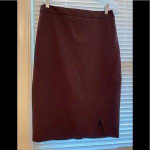 The Limited Bordeaux Pencil Skirt w/front off center slit. size 8 - Gorgeous